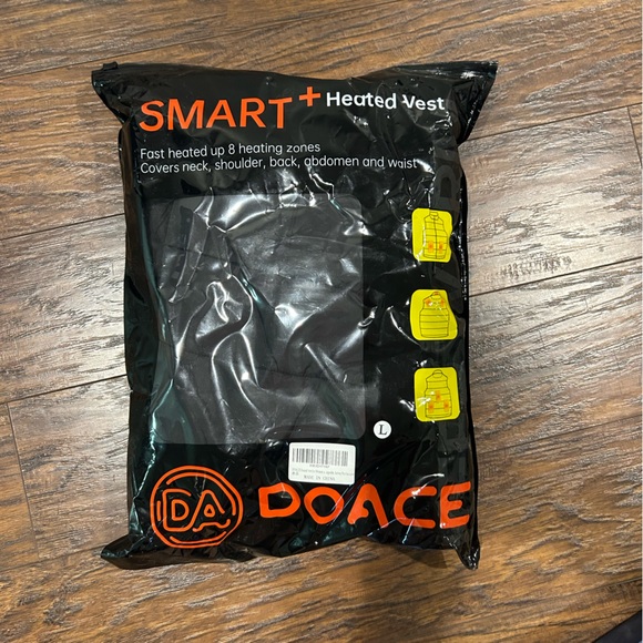 SMART+ Heated Vest - Picture 1 of 2